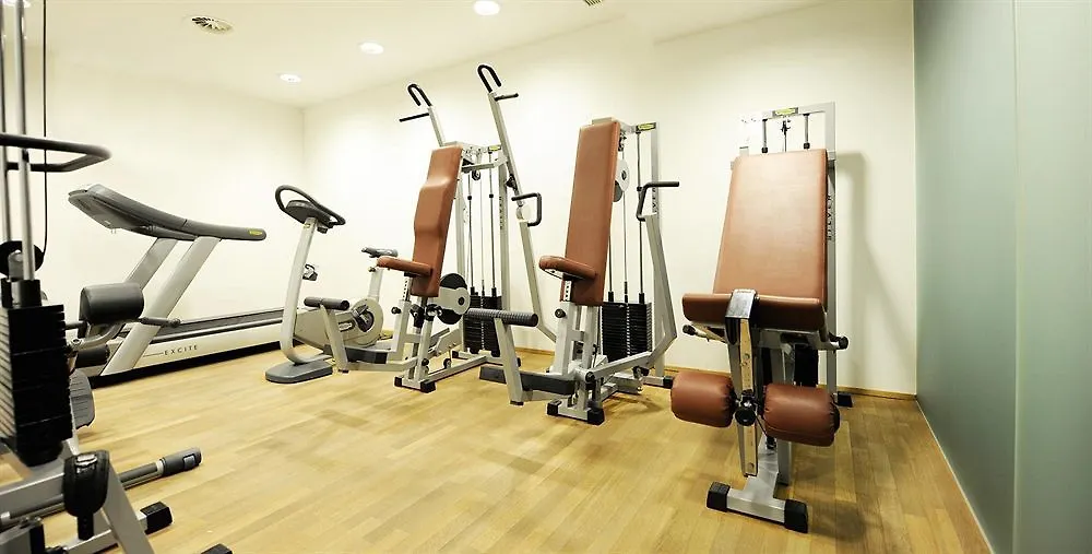 **** Hotel Heinhotel Vienna Airport Schwechat Austria
